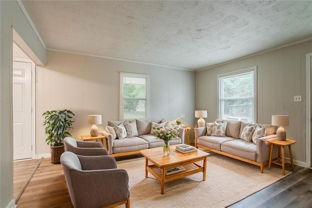 3 bedroom, 1 bathroom, 925 sq ft single family residence for sale at 3633 Bunker Hill Drive, Atlanta, GA 30331 — photo 5