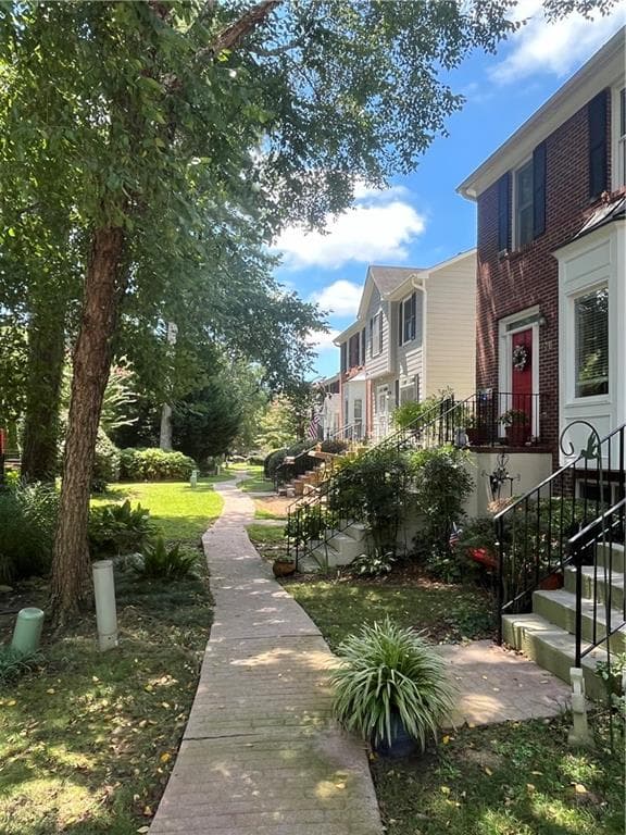 3 bedroom, 2 bathroom, 1,722 sq ft townhouse sold at 260 Manning Road 42, Marietta, GA 30064