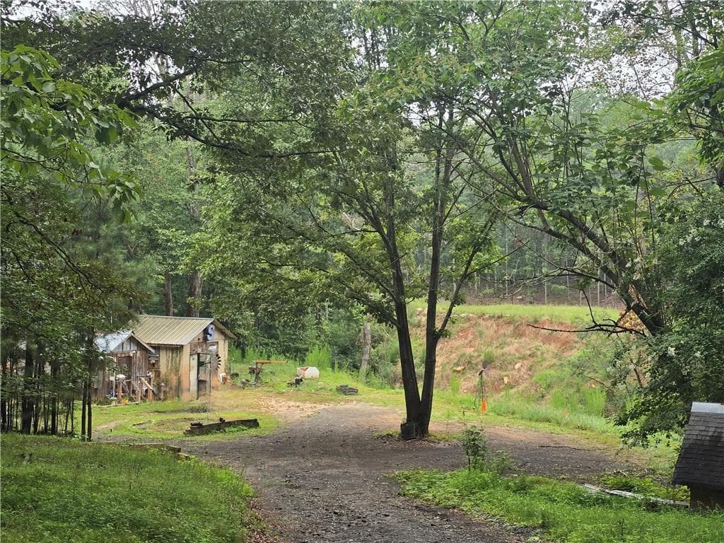 single family residence sold at 6987 Mccurley Road, Acworth, GA 30102