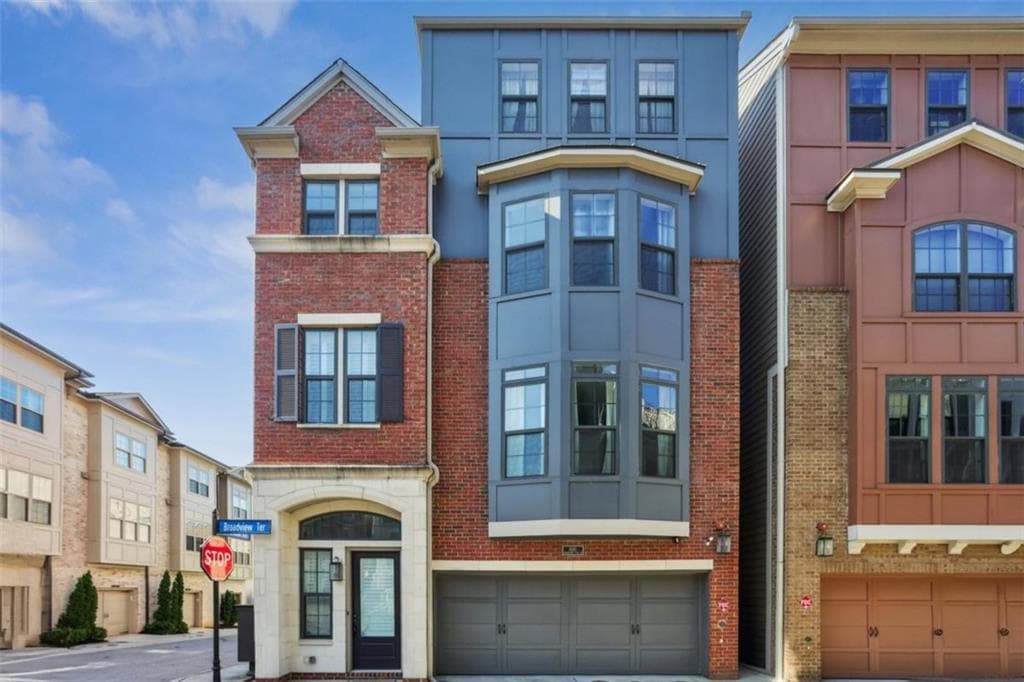 600 Broadview Terrace, Atlanta, GA 30324 — most recent listing photo