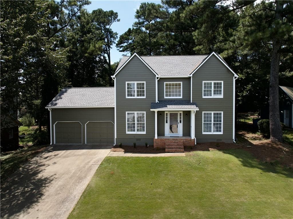 4 bedroom, 3 bathroom, 2,200 sq ft single family residence sold at 994 Coach House Drive, Tucker, GA 30084