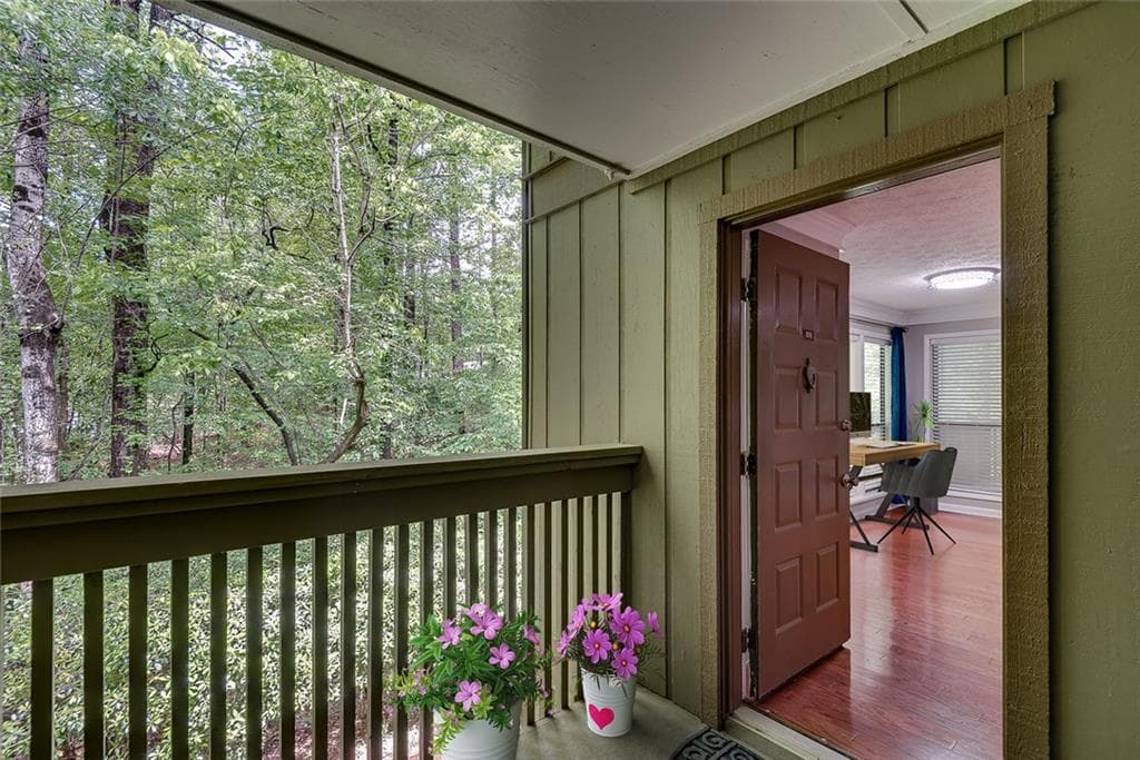 1015 Dunbar Drive, Dunwoody, GA 30338 — most recent listing photo