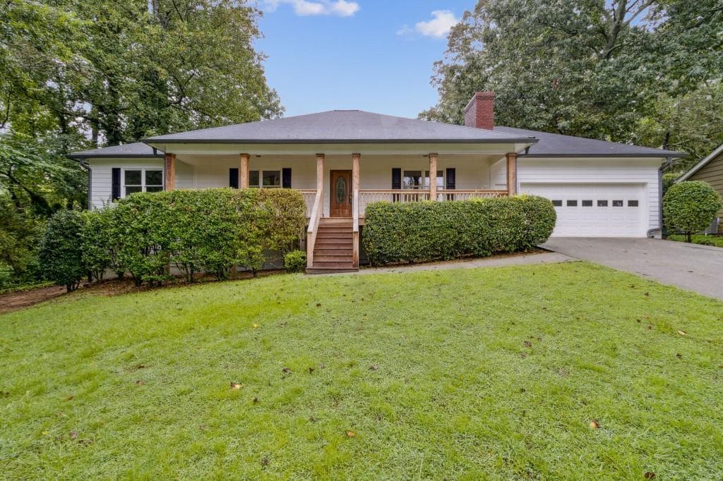 5557 Pinedale Circle, Sugar Hill, GA 30518 — most recent listing photo