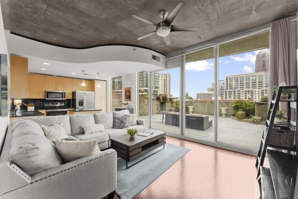 1 bedroom, 1 bathroom, 808 sq ft condominium sold at 860 Peachtree Street 712, Atlanta, GA 30308