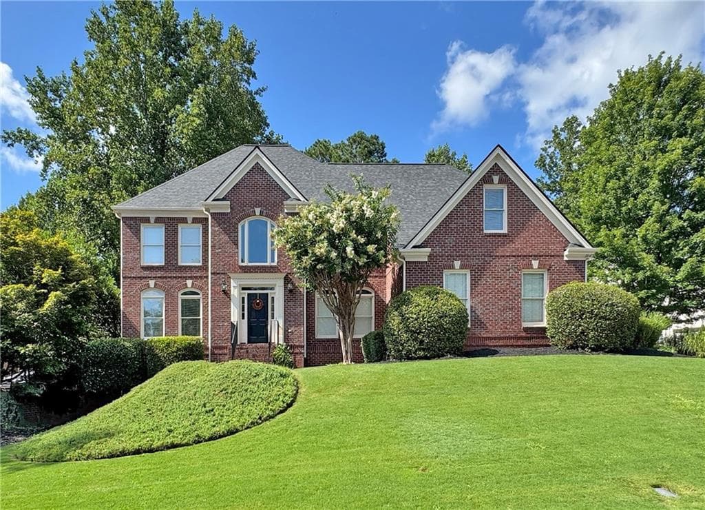 6 bedroom, 5 bathroom, 5,212 sq ft single family residence sold at 3095 Leeds Garden Lane, Johns Creek, GA 30022