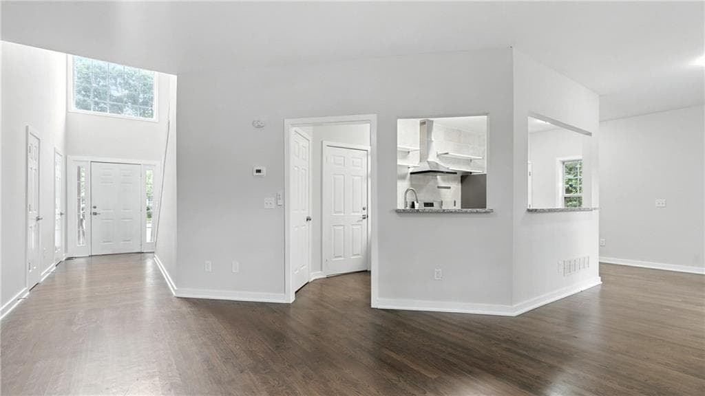 4 bedroom, 4 bathroom, 2,900 sq ft single family residence for sale at 730 Reeves Lake Drive, Marietta, GA 30064 — photo 7