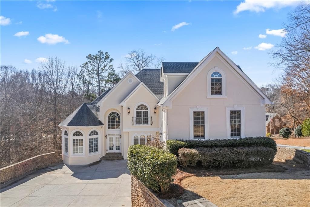 4 bedroom, 4 bathroom, 5,303 sq ft single family residence sold at 1971 Burgundy Drive, Braselton, GA 30517