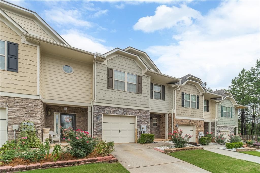 1983 Burns View Lane, Lawrenceville, GA 30044 — most recent listing photo