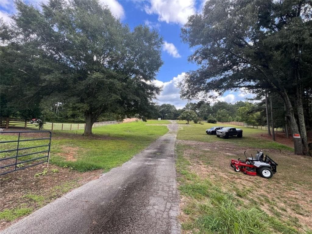single family residence sold at 4399 Beaver Road, Loganville, GA 30052