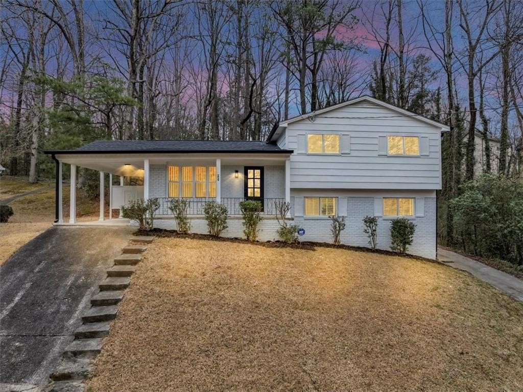 other sold at 847 Magna Carta Drive, Atlanta, GA 30318