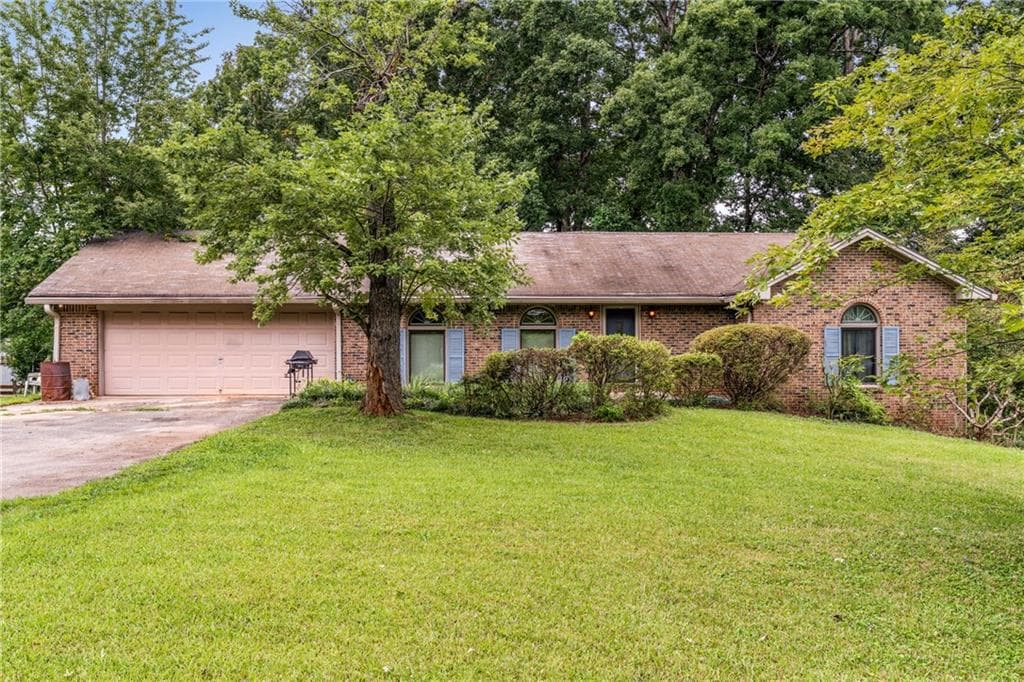 734 Old Tucker Road, Stone Mountain, GA 30087 — most recent listing photo
