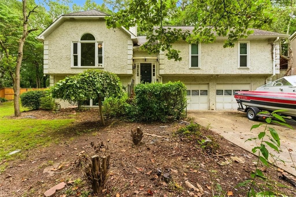 4 bedroom, 3 bathroom, 2,420 sq ft single family residence sold at 1906 Bonaventure Way, Marietta, GA 30068