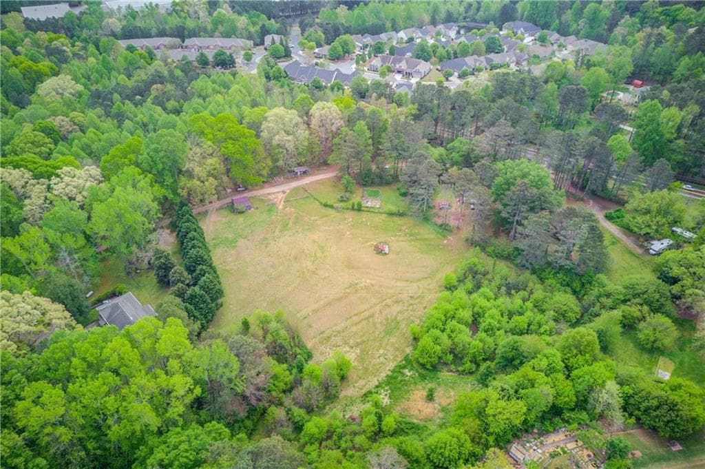 3 bedroom, 3 bathroom single family residence for sale at 5702 Castleberry Road, Cumming, GA 30040 — photo 4
