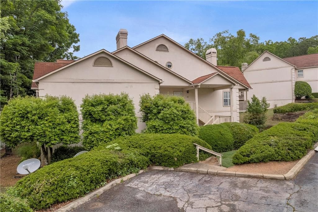 203 Bridge Lane, Smyrna, GA 30082 — most recent listing photo