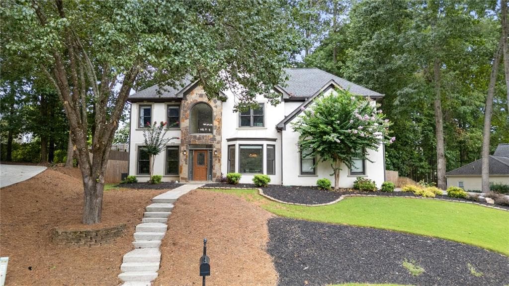 5 bedroom, 3 bathroom, 3,238 sq ft single family residence sold at 2135 Knightsbridge Way, Alpharetta, GA 30004