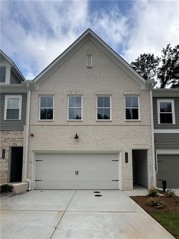 3 bedroom, 3 bathroom, 1,805 sq ft townhouse sold at 170 Bluffington Way, Marietta, GA 30066