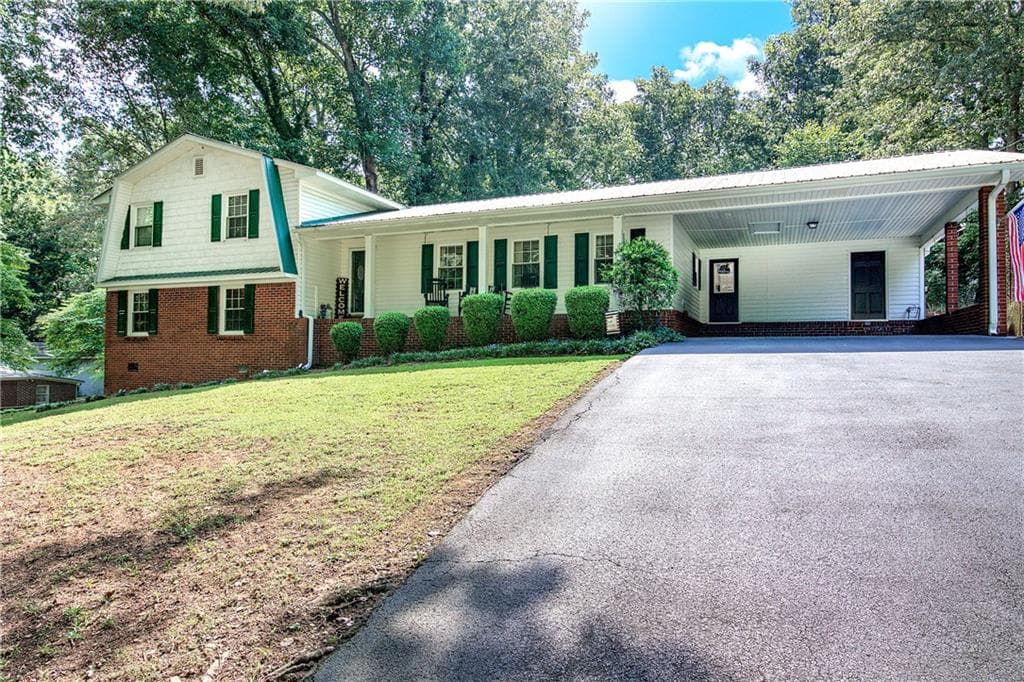 107 Garden Hill Drive, Calhoun, GA 30701 — most recent listing photo