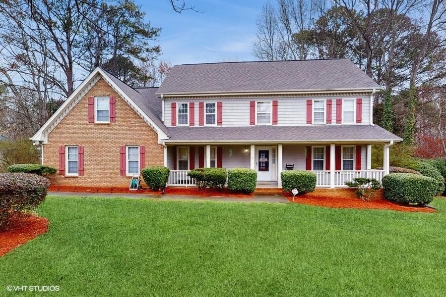 3242 Inns Brook Way, Snellville, GA 30039 — most recent listing photo