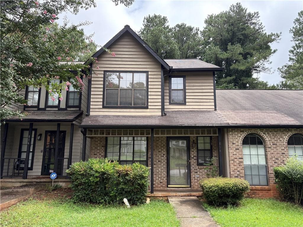 814 Heritage Oaks Drive, Stone Mountain, GA 30088 — most recent listing photo
