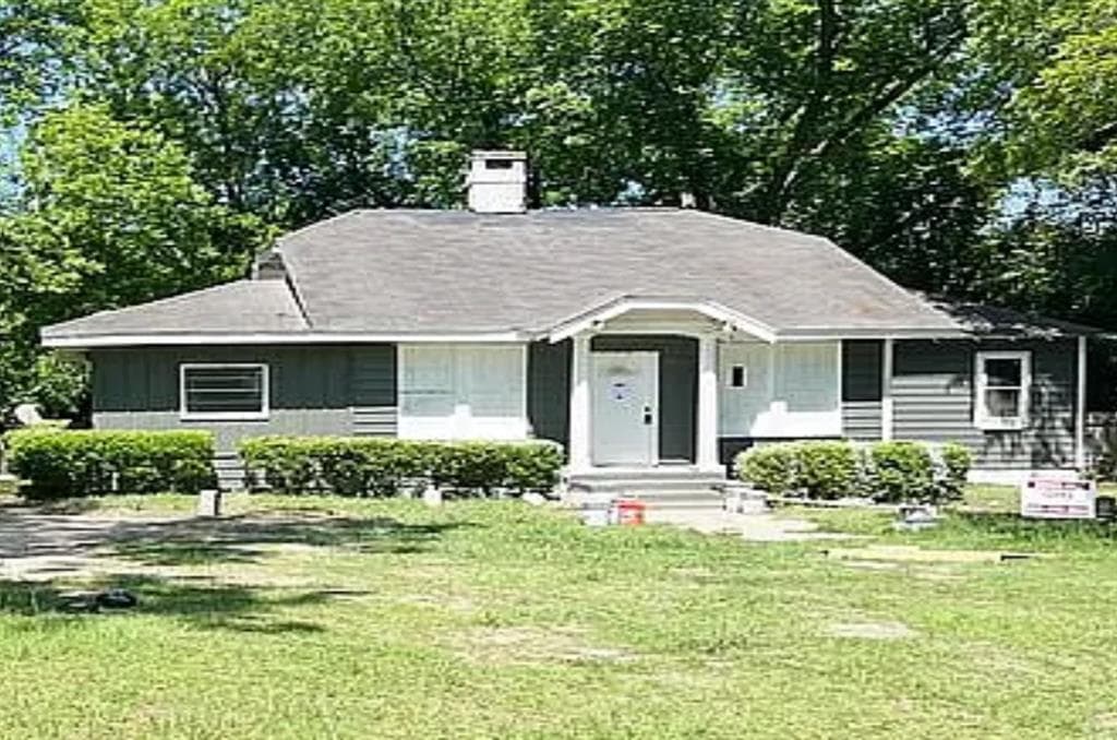 925 Mercedes Street, Albany, GA 31705 — most recent listing photo