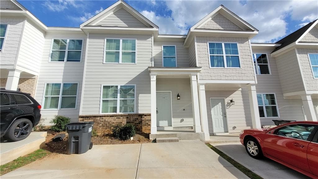 2780 Laurel Ridge Circle, East Point, GA 30344 — most recent listing photo