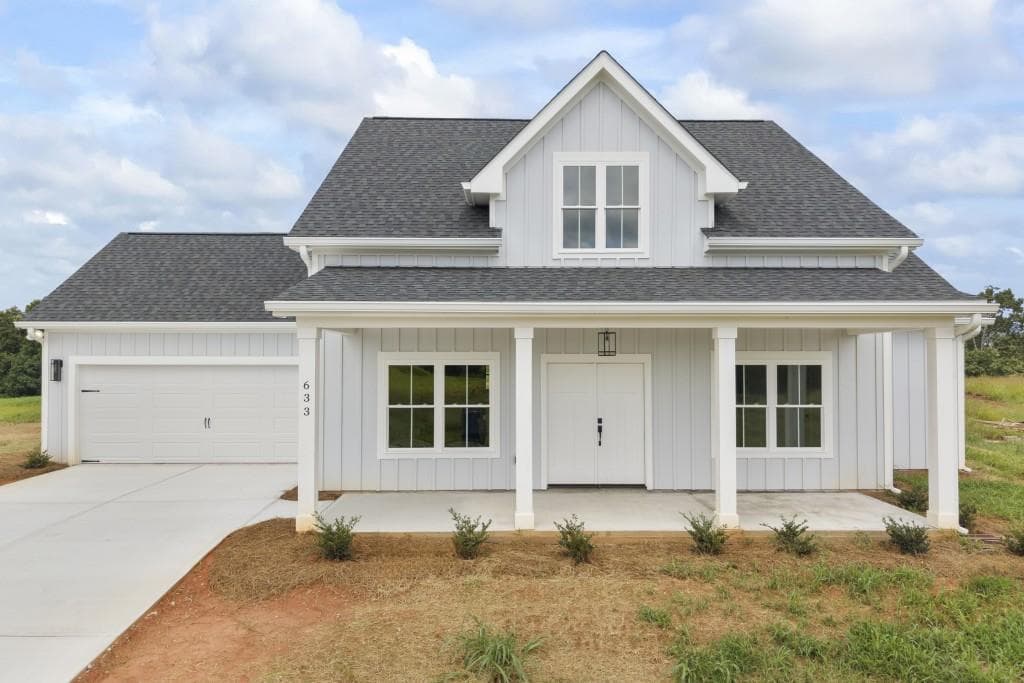 633 Racetrack Road, Toccoa, GA 30577 — most recent listing photo