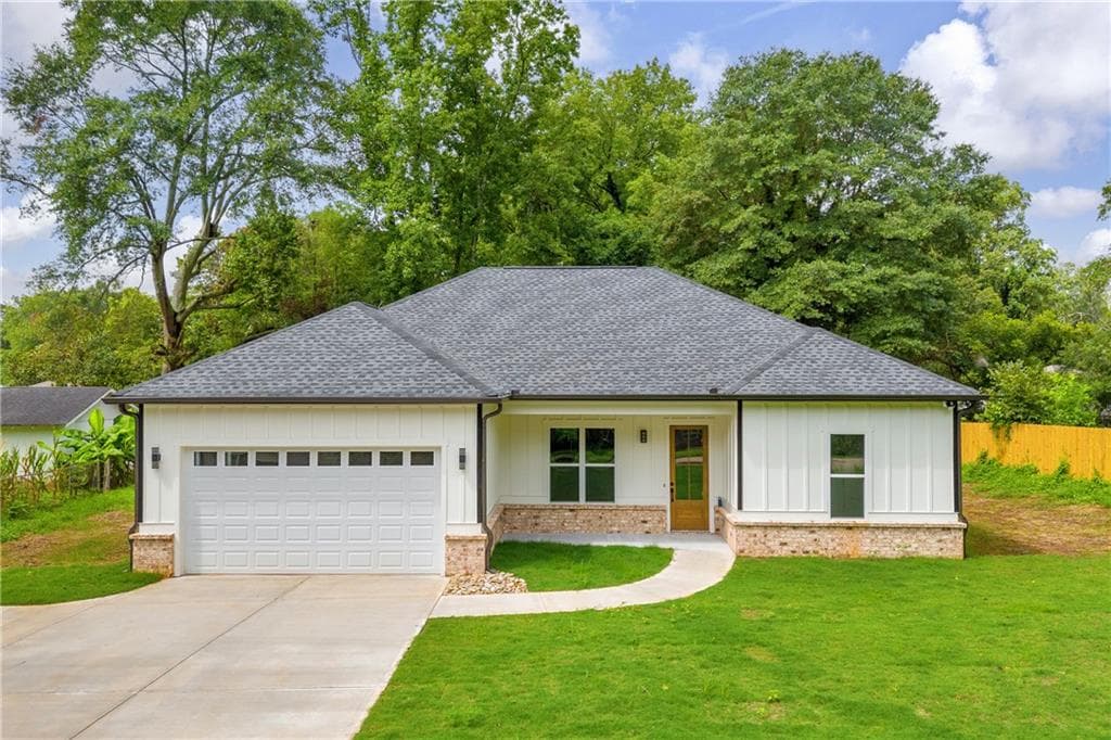 2945 Drew Valley Street, Gainesville, GA 30504 — most recent listing photo