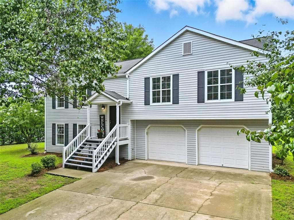 322 WINDING WOODS Trail, Woodstock, GA 30189 — most recent listing photo
