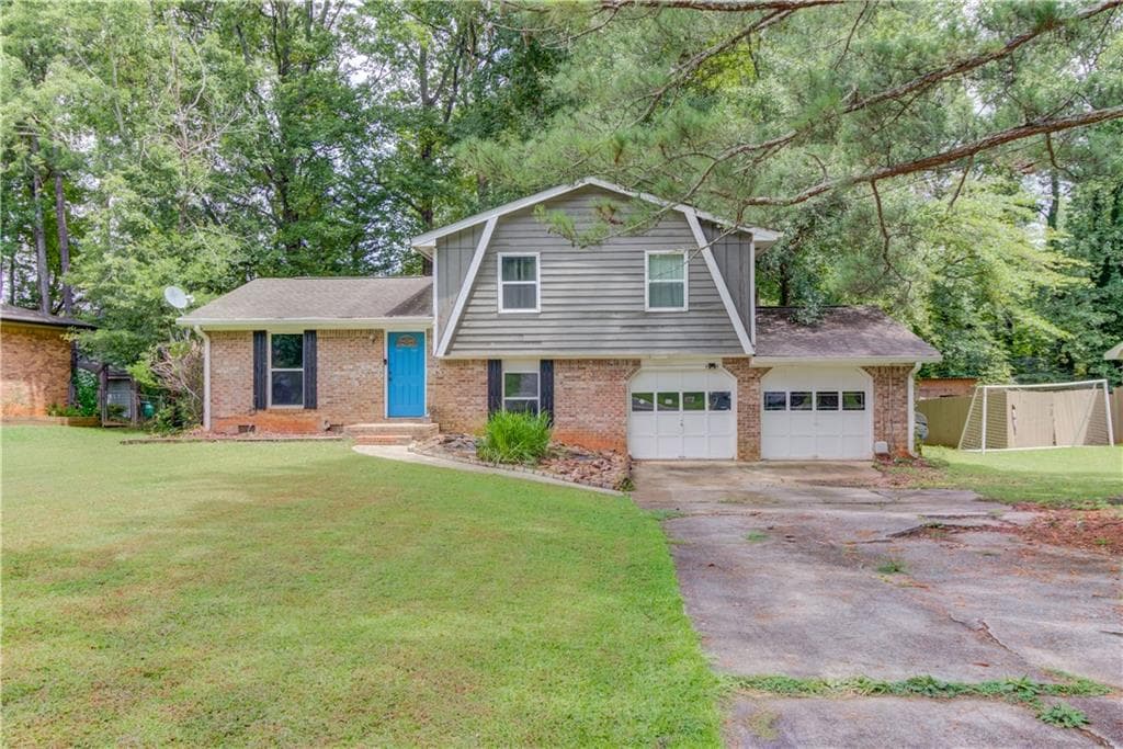 321 Amberwood Drive, Lawrenceville, GA 30044 — most recent listing photo