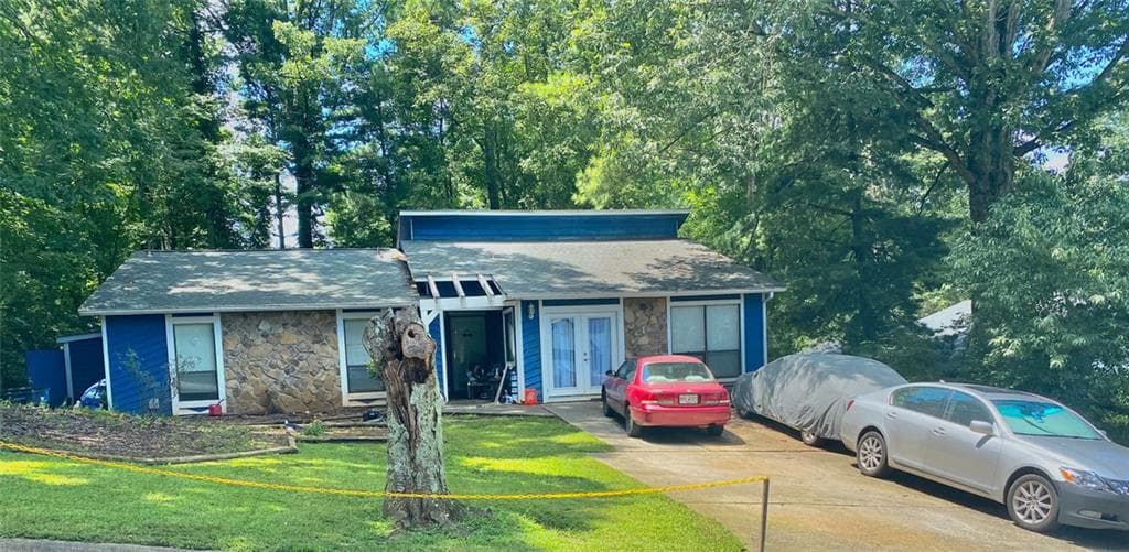 906 Park Forest Drive, Lilburn, GA 30047 — most recent listing photo