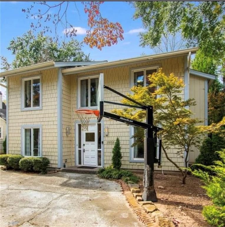 4 bedroom, 4 bathroom, 2,596 sq ft single family residence sold at 3958 N Stratford Road, Atlanta, GA 30342