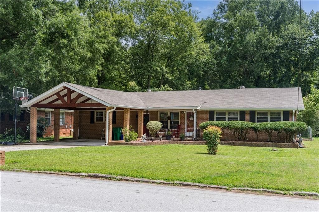 2889 Concord Drive, Decatur, GA 30033 — most recent listing photo