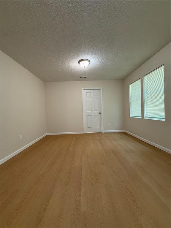 3 bedroom, 2 bathroom, 1,064 sq ft single family residence for sale at 3319 Decatur Street, Columbus, GA 31906 — photo 5