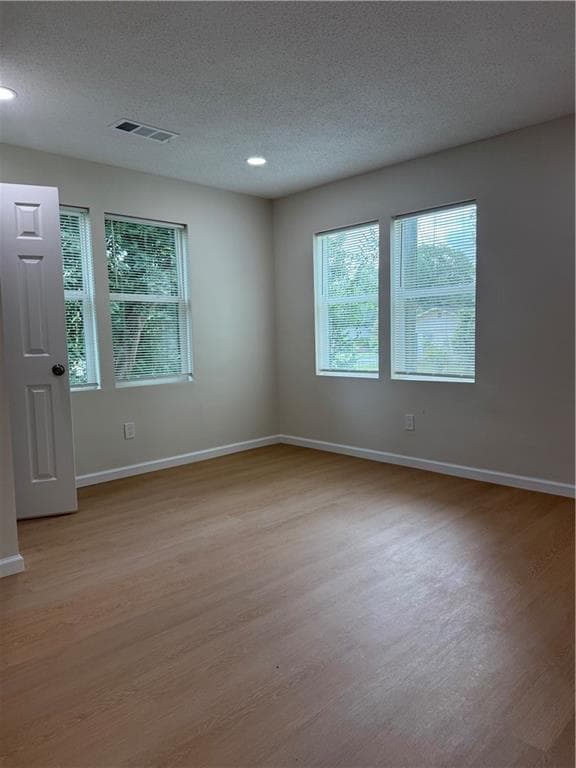 3 bedroom, 2 bathroom, 1,064 sq ft single family residence for sale at 3319 Decatur Street, Columbus, GA 31906 — photo 7