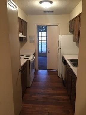 2 bedroom, 1 bathroom, 1,072 sq ft condominium for sale at 38 LE PARC FONTAINE, Lithonia, GA 30038 — photo 6
