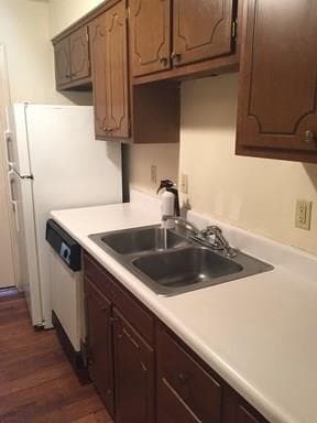 2 bedroom, 1 bathroom, 1,072 sq ft condominium for sale at 38 LE PARC FONTAINE, Lithonia, GA 30038 — photo 7