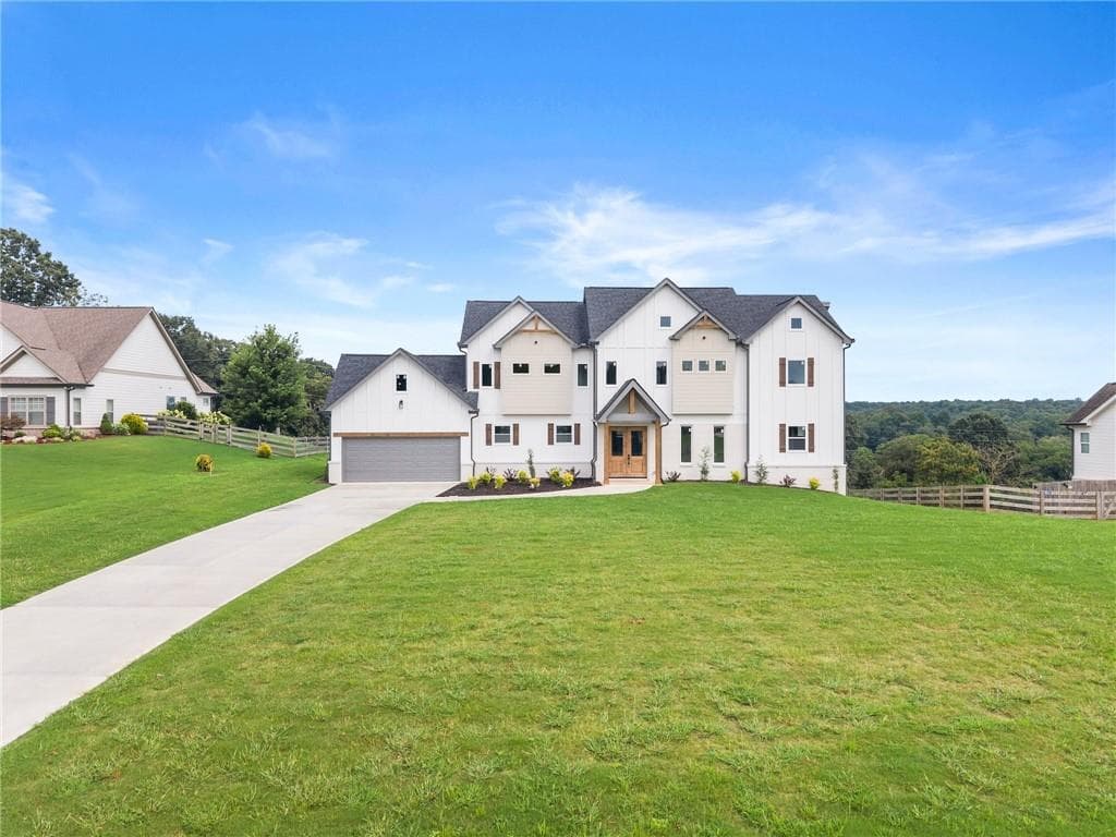 4 bedroom, 4 bathroom, 2,878 sq ft single family residence sold at 5746 Avalon Commons Way, Clermont, GA 30527