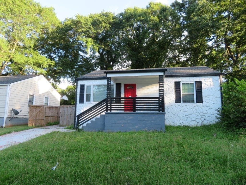 2 bedroom, 2 bathroom, 850 sq ft single family residence sold at 248 Upshaw Street, Atlanta, GA 30315