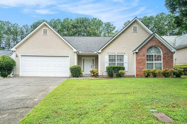2185 Oakland Chase Court, Lawrenceville, GA 30044 — most recent listing photo