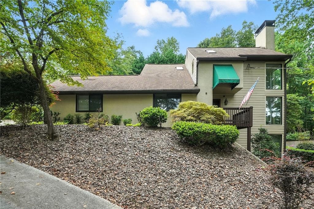 3 bedroom, 4 bathroom, 3,426 sq ft single family residence sold at 4871 Karls Gate Drive, Marietta, GA 30068