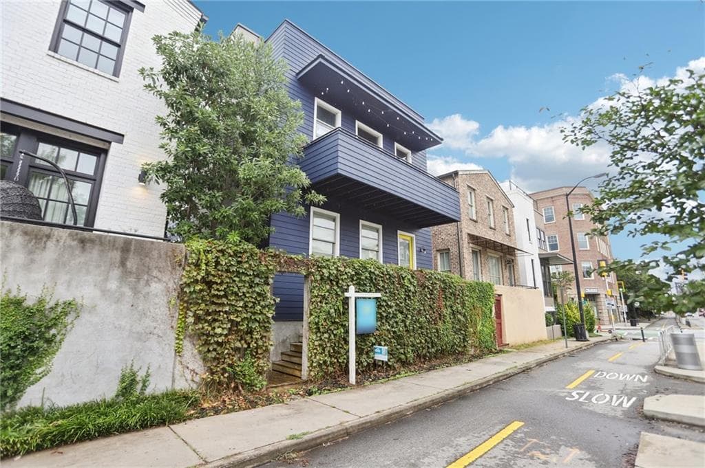 4 bedroom, 4 bathroom, 2,688 sq ft single family residence sold at 394 Bill Kennedy Way, Atlanta, GA 30316