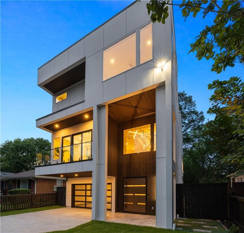 4 bedroom, 4 bathroom, 3,450 sq ft single family residence sold at 1102 Sanders Avenue, Atlanta, GA 30316
