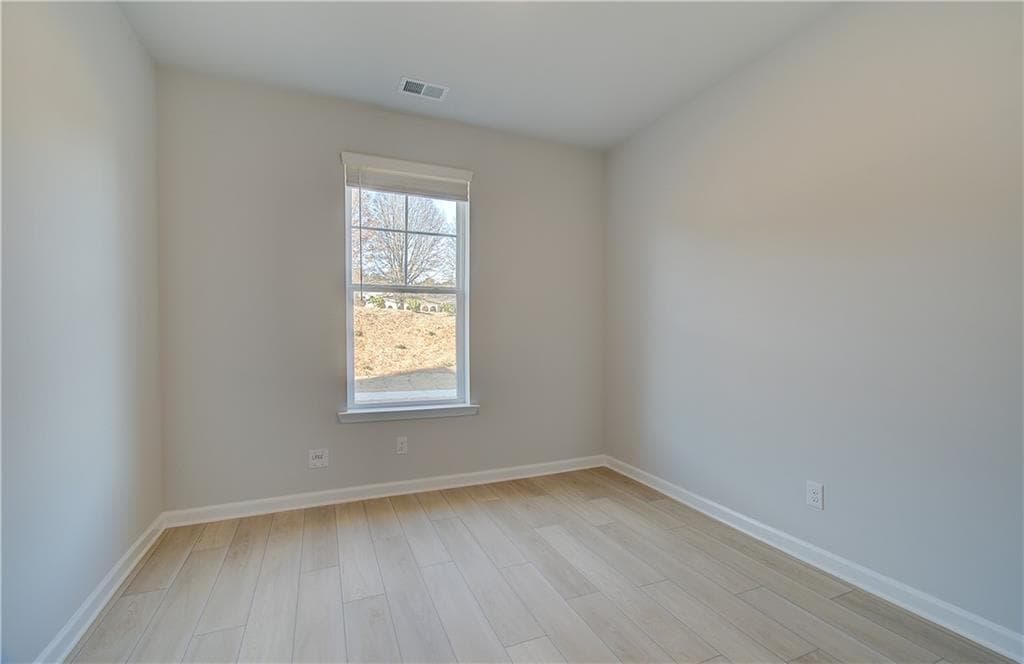 4 bedroom, 4 bathroom, 1,897 sq ft townhouse under contract at 107 Daybreak Lane, Newnan, GA 30265 — photo 8