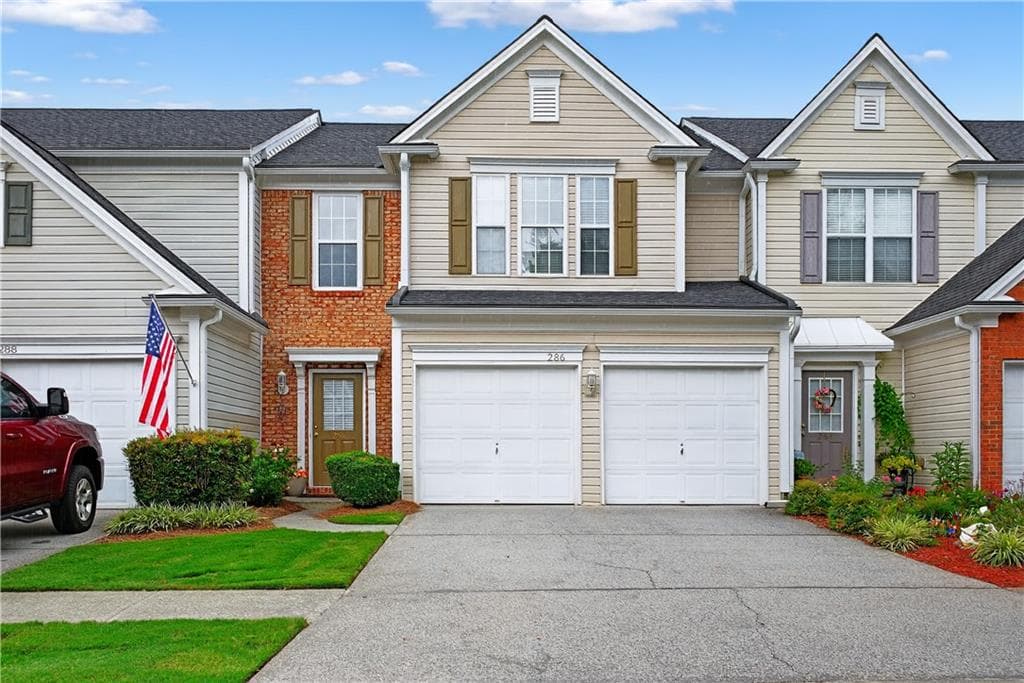 3 bedroom, 3 bathroom, 1,700 sq ft townhouse sold at 286 Regent Square, Woodstock, GA 30188