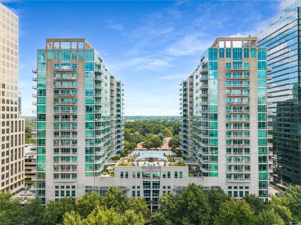 1 bedroom, 1 bathroom, 668 sq ft condominium sold at 943 Peachtree Street 1009, Atlanta, GA 30309