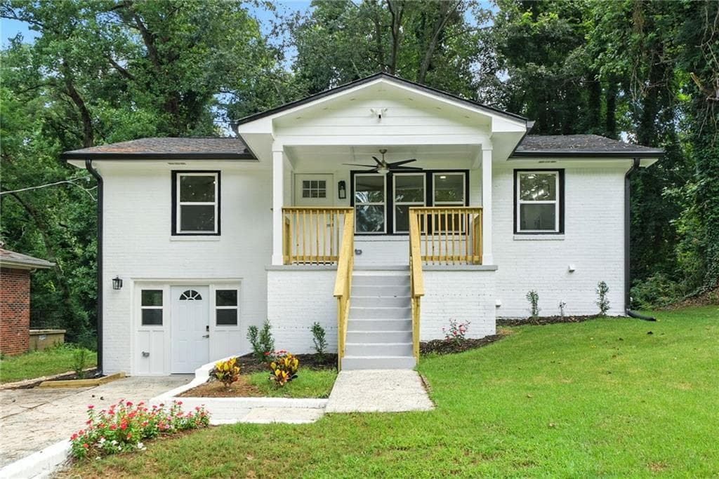 5 bedroom, 2 bathroom, 2,800 sq ft single family residence sold at 177 Oakcliff Court, Atlanta, GA 30331