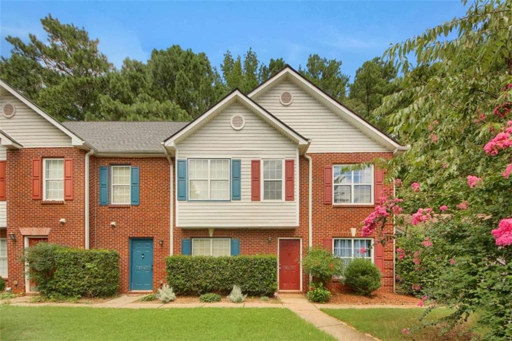 4255 Glen Iris Drive, Cumming, GA 30040 — most recent listing photo