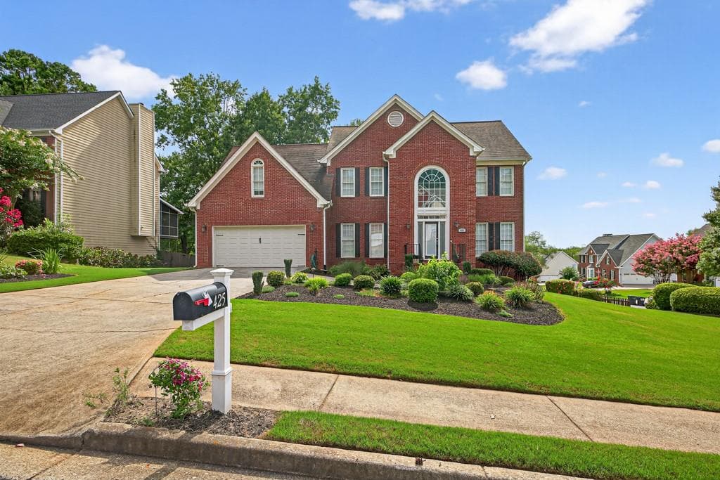 425 Chandler Court, Sugar Hill, GA 30518 — most recent listing photo