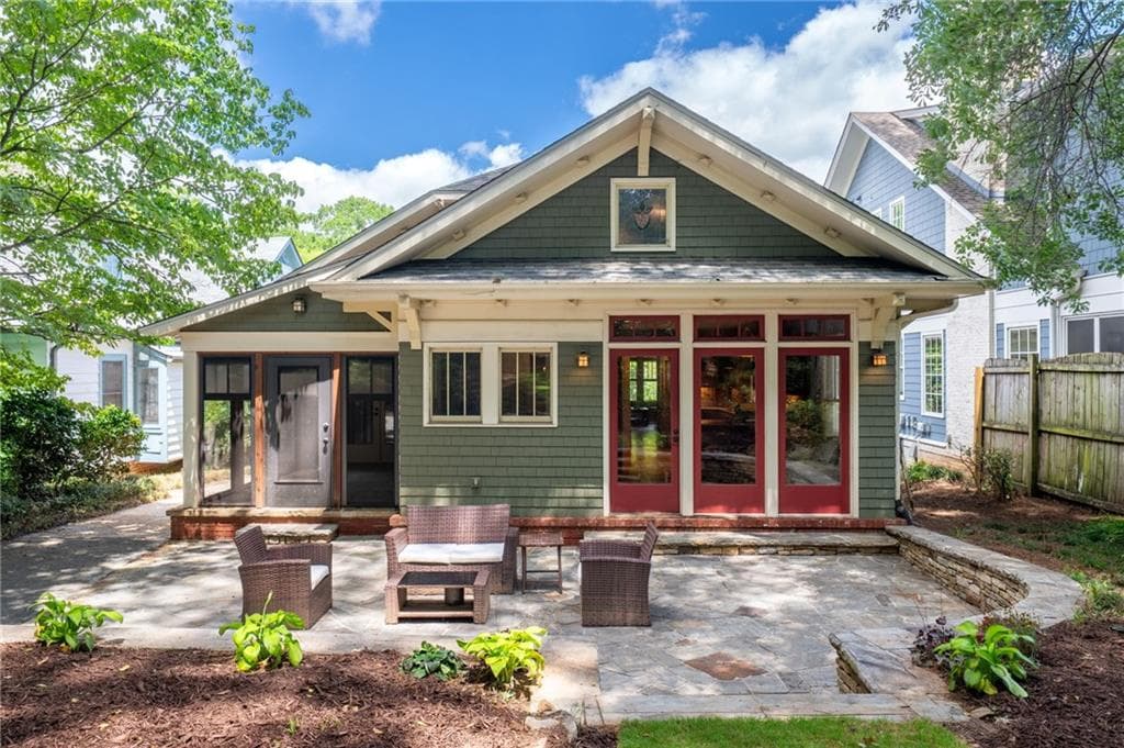 3 bedroom, 2 bathroom, 1,917 sq ft single family residence sold at 953 Blue Ridge Avenue, Atlanta, GA 30306