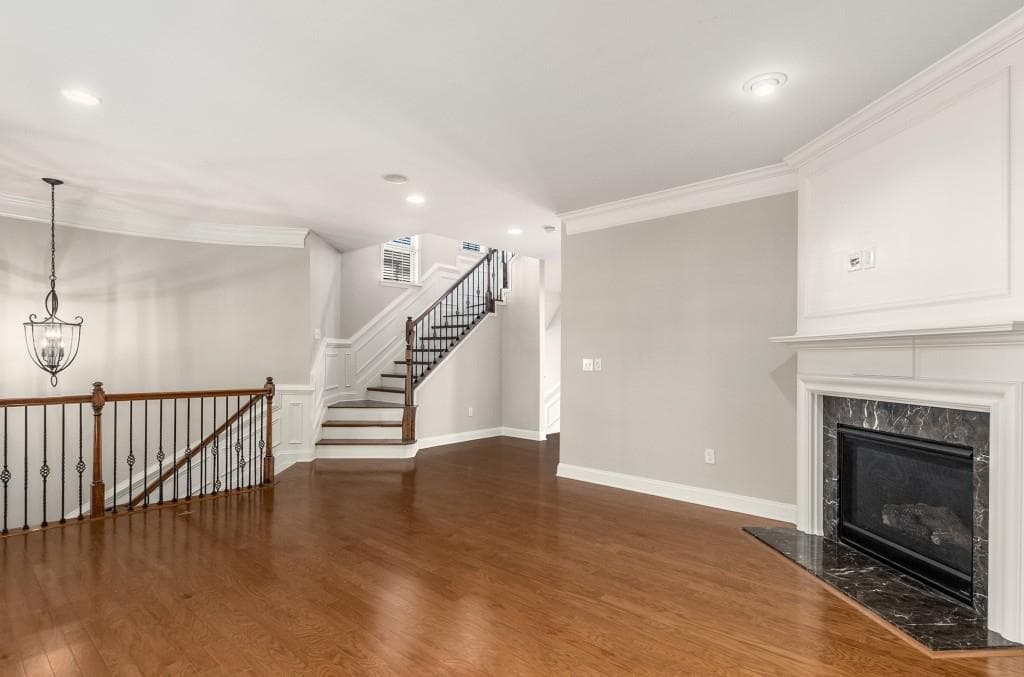 3 bedroom, 4 bathroom, 1,924 sq ft townhouse for rent at 1035 E Paces Lane, Atlanta, GA 30326 for $3,800 a month — photo 4